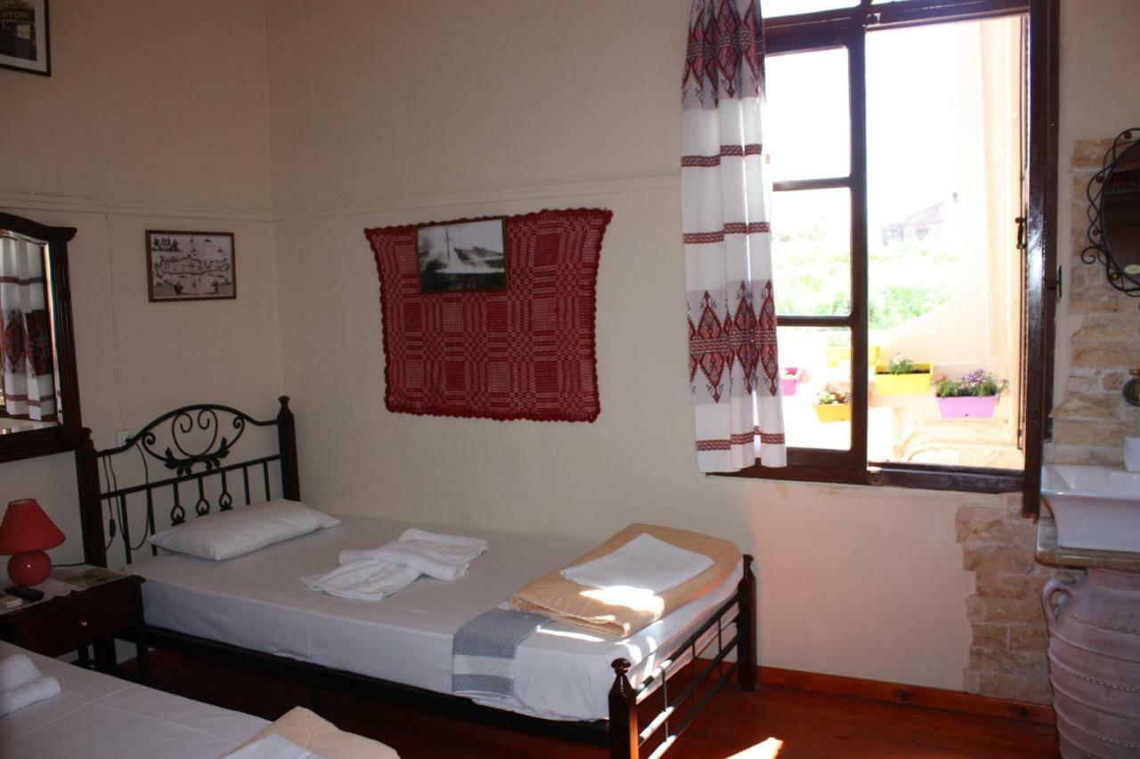 Bed and Breakfast Mmebassia Ханья Экстерьер фото